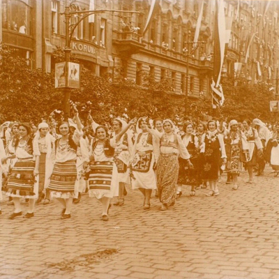 Oslavy Československé nezávislosti? 28. září 1927?